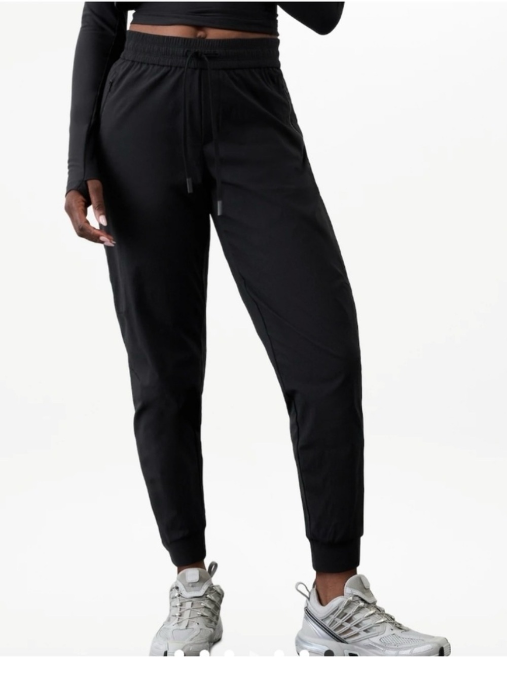 NWT Athleta Trekkie Relaxed Mid Rise Jogger | Black
